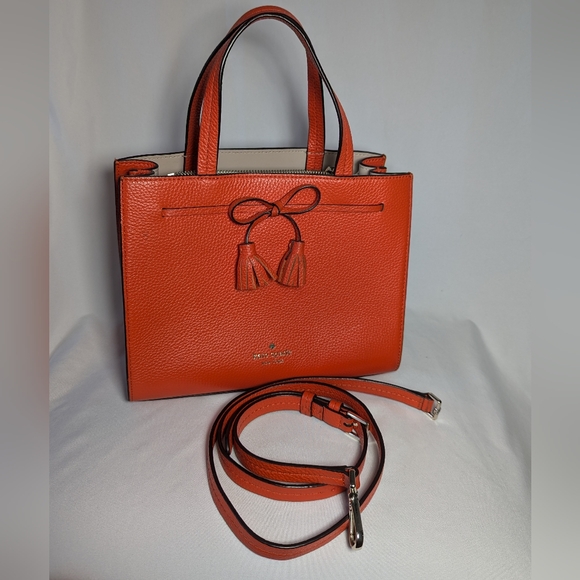 Kate Spade Hayes Street Isobel purse with alternate strap like new - Picture 4 of 8